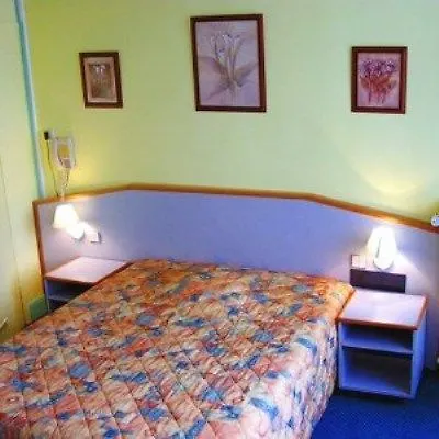 ***  Rosa Hotel Lille France