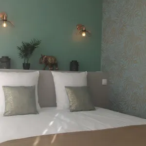 Sohosuite Lila