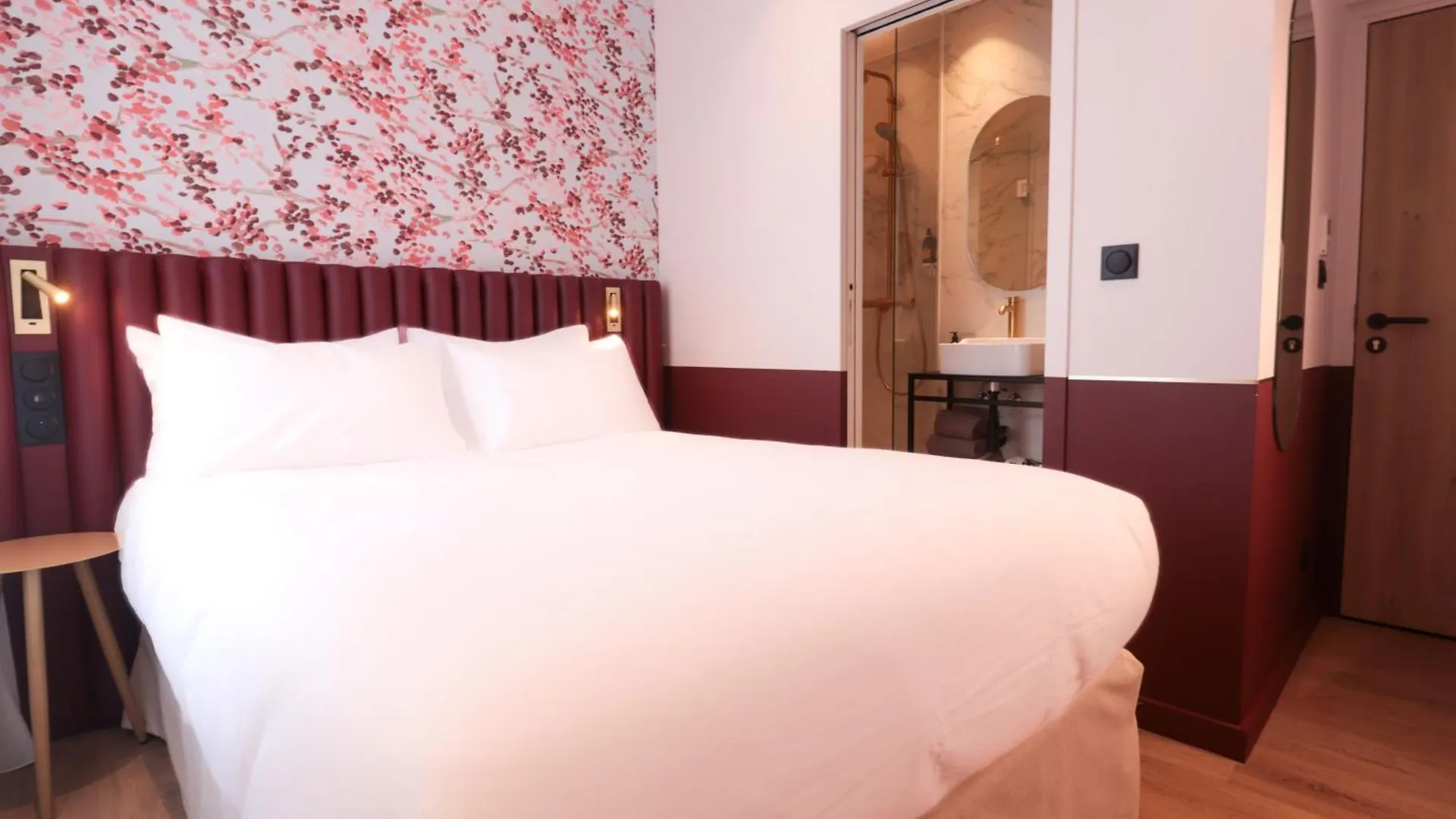 ***  Rosa Hotel Lille Frankrig